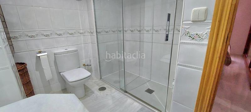 Foto ceafeb0a-c38c-4a9b-a8df-80c11cce3bbe. Piso  5 dormitorios, 3 baños, garaje y trastero junto a avda del aeropuerto cordoba en Córdoba