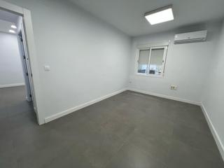 Alquiler Oficina  Calle calle de concepción. Excelente oportunidad de alquiler en pleno centro de la ciudad!