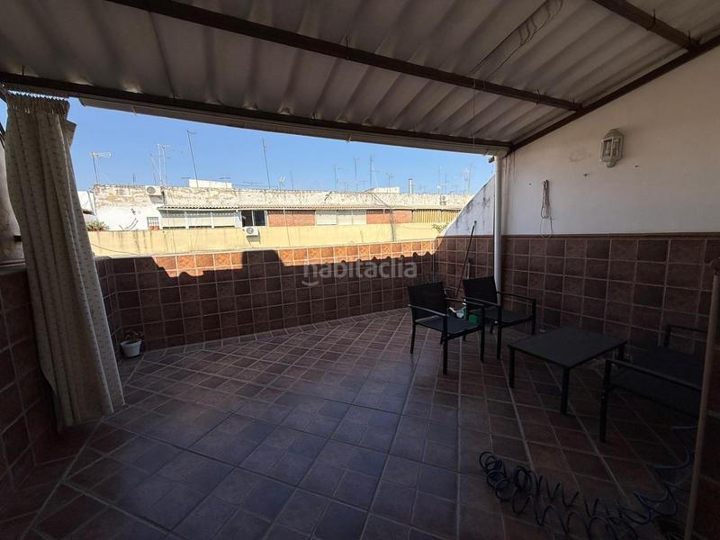 Foto e011fd22-1324-4622-86c9-96cca3eab740. Ático atico con terraza, 2 dormitorios y 1 baño en zona viñuelarescatado cordoba en Córdoba