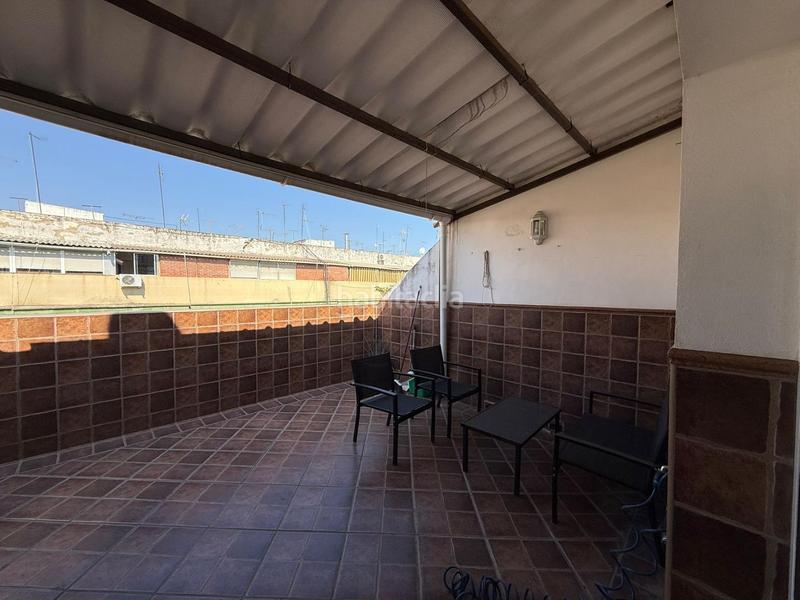 Foto ec1c3708-f909-4094-86a0-b0643f9dee1c. Ático atico con terraza, 2 dormitorios y 1 baño en zona viñuelarescatado cordoba en Córdoba