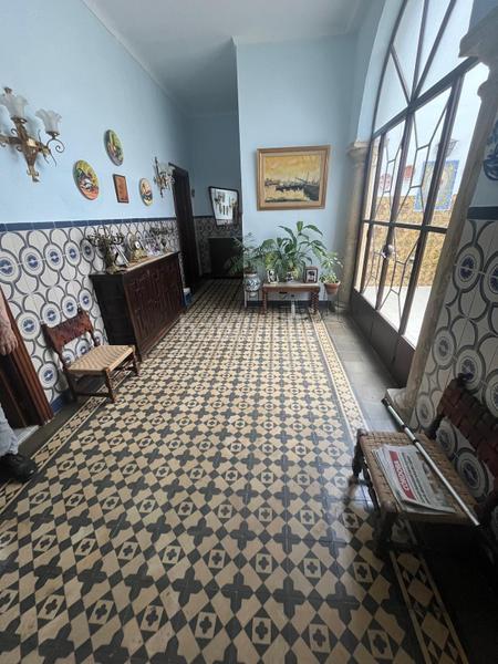 Foto 09b2a3d7-dea3-4bea-842d-c8b21065aaba. Casa interesante casa de 6 dormitorios, 2 baños, plaza de garaje y 3 plantas en zona san agustin cordoba en Córdoba