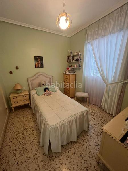 Foto 58d6c0c8-8789-4562-af77-3ddd44f5c7eb. Casa interesante casa de 6 dormitorios, 2 baños, plaza de garaje y 3 plantas en zona san agustin cordoba en Córdoba