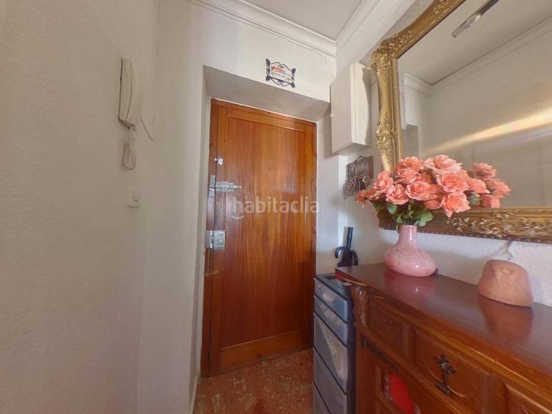 Foto 441522bd-ee63-4845-93ce-e78e208d47e3. Piso dos pisos unidos, 6 dormitorios, 2 baños en zona carlos iii en Córdoba