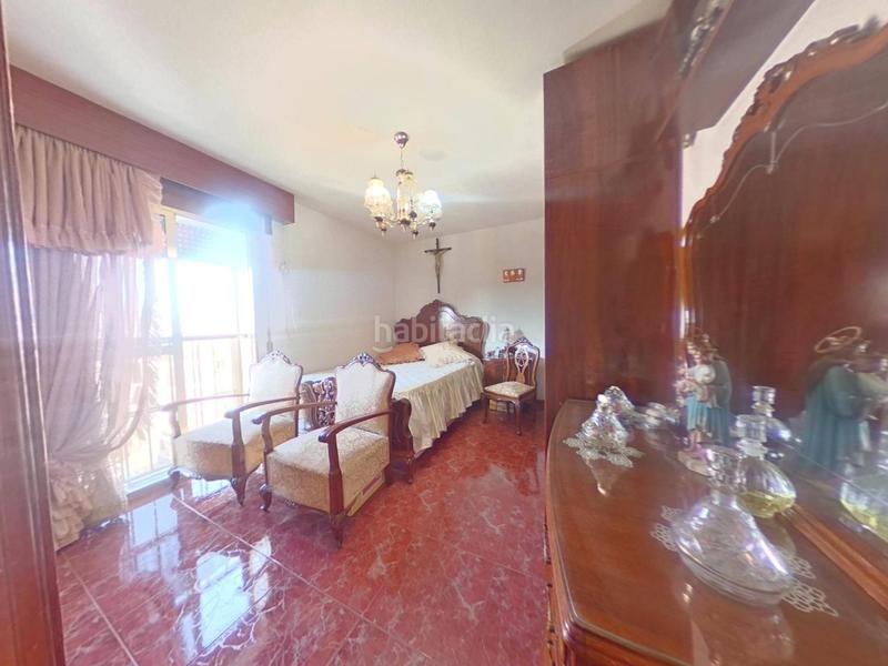 Foto 8f0a6a4b-70aa-434f-9321-9c6173124a2f. Piso dos pisos unidos, 6 dormitorios, 2 baños en zona carlos iii en Córdoba