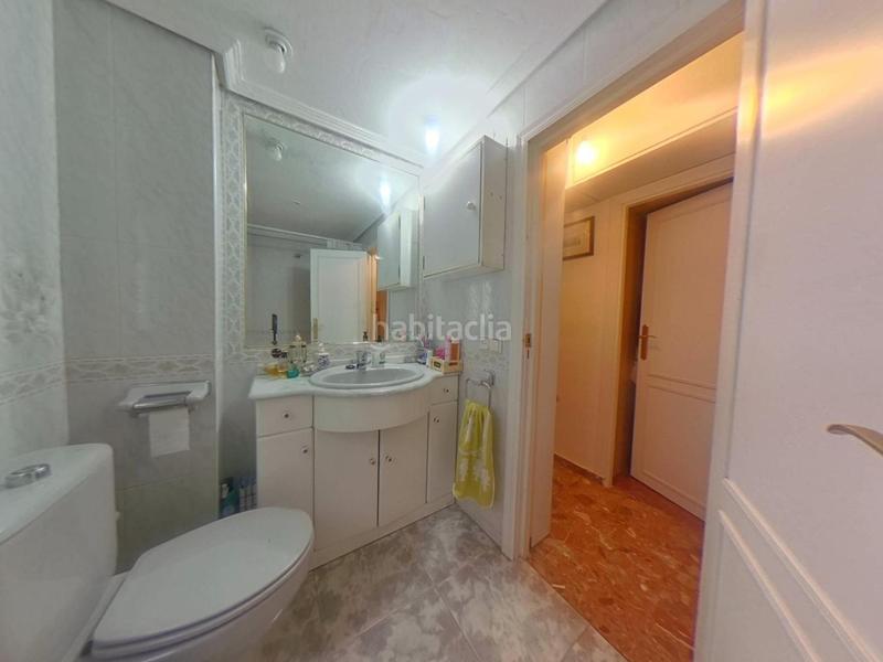 Foto b50bcc00-ab7b-44cd-8192-20c2af9aa009. Piso dos pisos unidos, 6 dormitorios, 2 baños en zona carlos iii en Córdoba