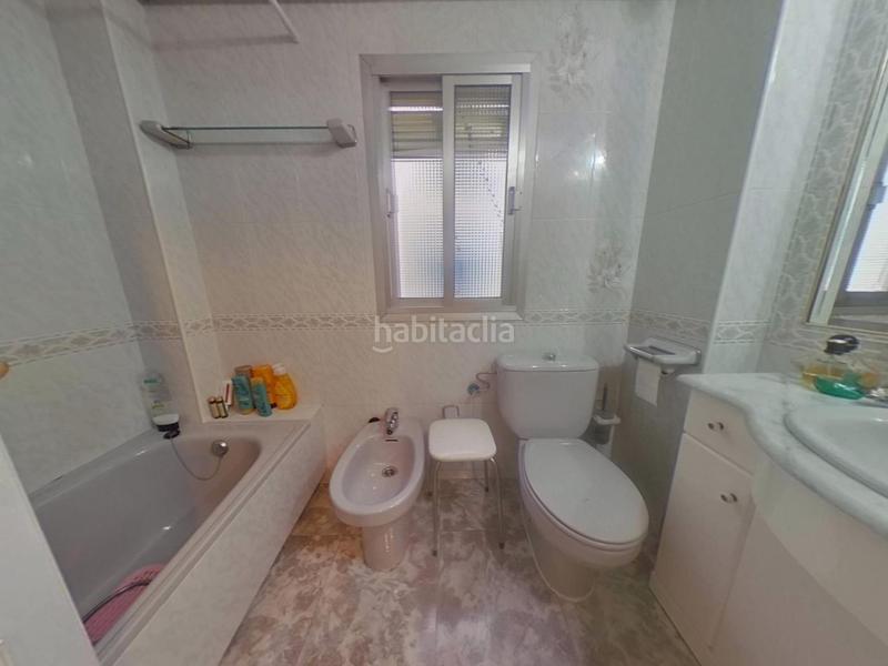 Foto b5b50520-63fa-4f1a-bf8e-22a67e173424. Piso dos pisos unidos, 6 dormitorios, 2 baños en zona carlos iii en Córdoba