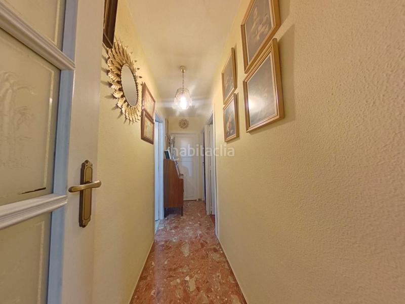 Foto e0a43ecf-b47b-40aa-bbb3-22e5b8b2f802. Piso dos pisos unidos, 6 dormitorios, 2 baños en zona carlos iii en Córdoba