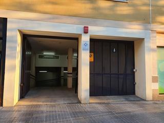 Aparcament cotxe a Santa Rosa - Valdeolleros. Cochera en venta zona santa rosa  vial