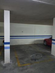 Aparcament cotxe a Santa Rosa - Valdeolleros. Garaje en venta en santa rosa próximo al vial