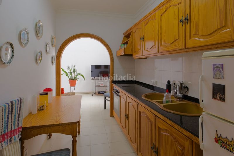 Foto 702f2e9a-3612-4497-98b0-0843bf143003. Casa adossada a San Juan Telde