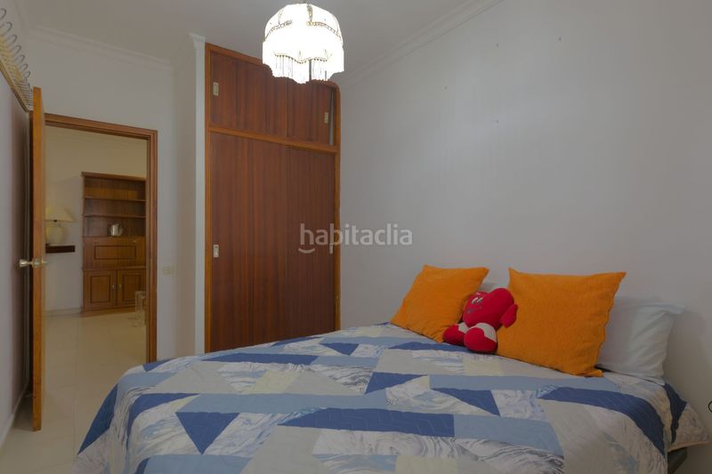 Foto 80629564-f1a7-4e51-add6-a256b1e60ebe. Casa adossada a San Juan Telde