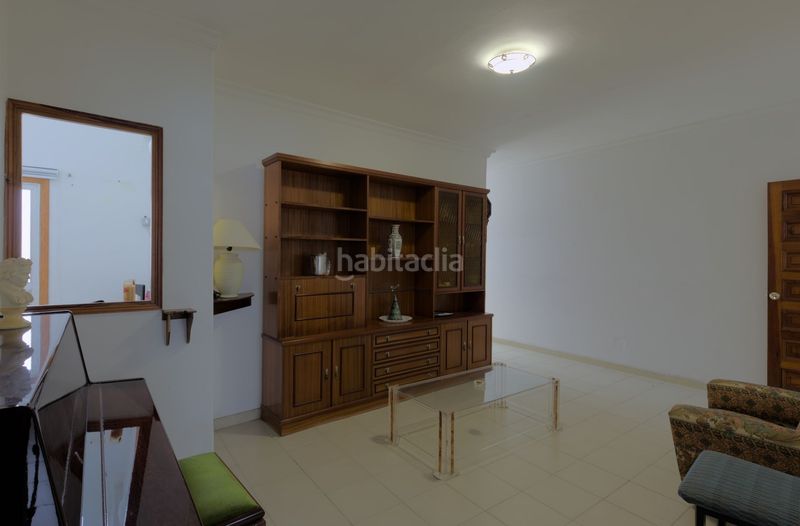 Foto a0bf32e1-9b6c-450d-9d56-7f6d91314ac7. Casa adossada a San Juan Telde