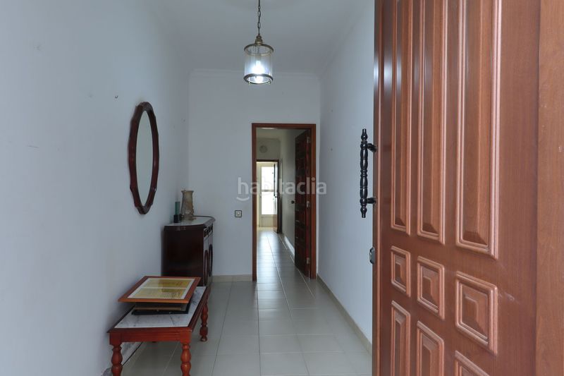 Foto d457a689-4248-4daa-82ba-44263d832f8e. Casa adossada a San Juan Telde