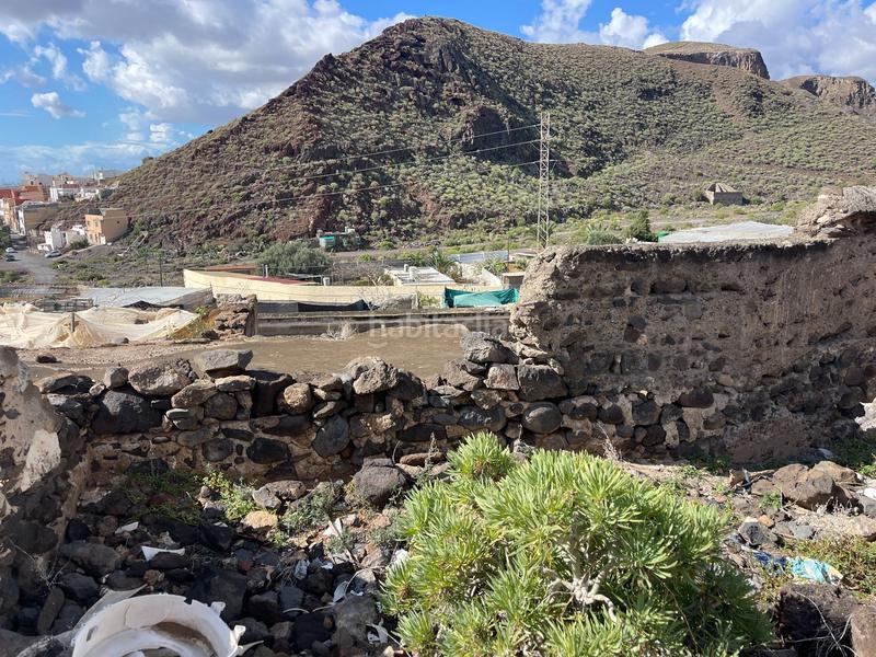 Foto 5e519a5a-162b-4bbb-bac2-50f43edc6138. Terreno residencial terreno con casa a reformar íntegramente en Ingenio