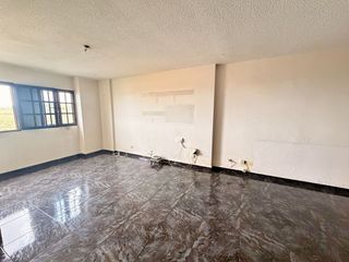 Appartamento in Jinamar. Piso en jinámar de 4 dormitorios