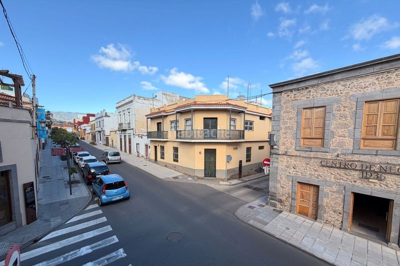 Foto b4a1eb7b-8ed8-40c4-9bed-768b44d37007. Maison dans león y castillo 39 dans San Juan Telde
