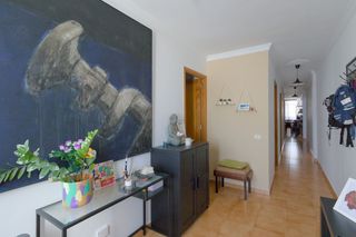 Flat  Juan de bethencourt. Piso de 3 dormitorios con garaje en av. carlos v