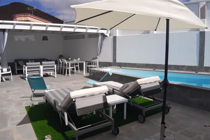 Foto c8fa3e59-8d6c-4ac7-bdd9-daccb601ed72. Casa con riscaldamento piscina in la herradura - balcón de Telde Telde