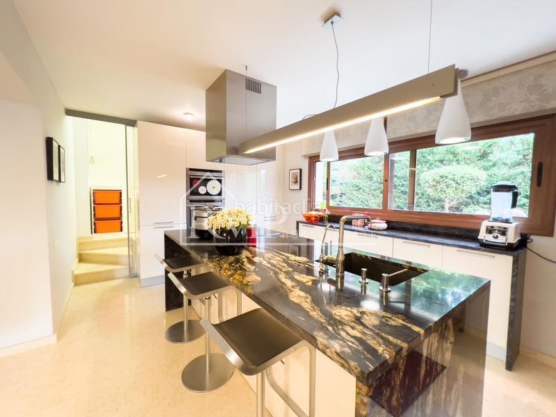 Foto 0ae208bd-655a-4c47-a40d-8c49ec5b0de9. Haus mit heizung pool in Montgoda Lloret de Mar