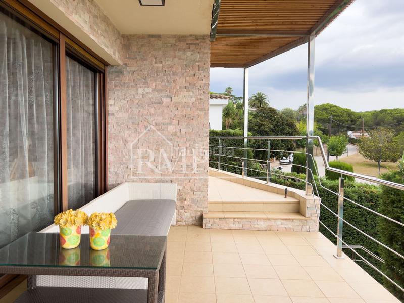 Foto 48d72338-3935-4053-89f5-66b73fbb6659. Haus mit heizung pool in Montgoda Lloret de Mar