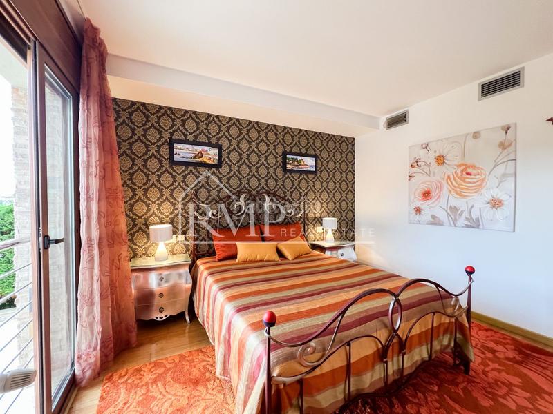 Foto 85ac6989-f36f-4bbe-a6a7-3da66c25d484. Haus mit heizung pool in Montgoda Lloret de Mar