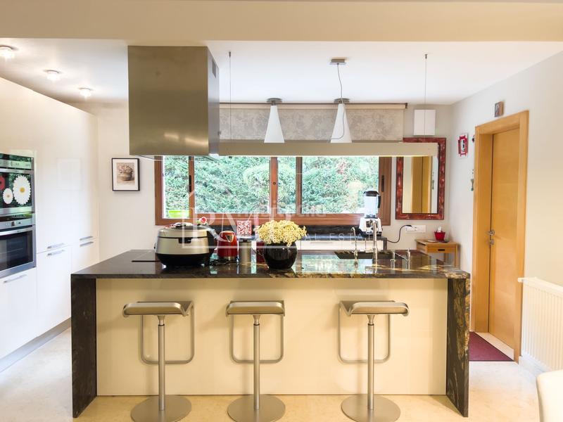 Foto 98b1db0d-1ac9-4d22-9233-47f91ee6bd75. Haus mit heizung pool in Montgoda Lloret de Mar