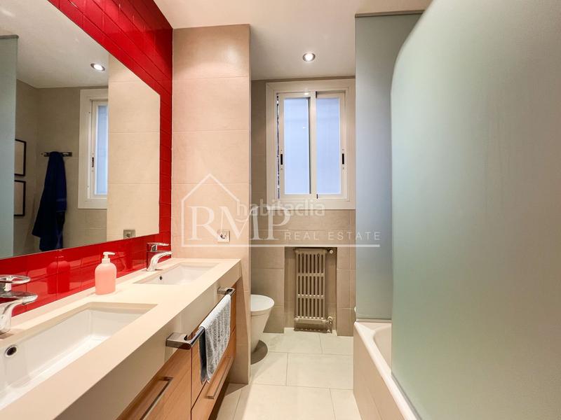 Foto 95ee8052-2f1b-4b37-8f4c-bf2d2117bd47. Casa con riscaldamento parcheggio in Centre Sant Andreu de Llavaneres