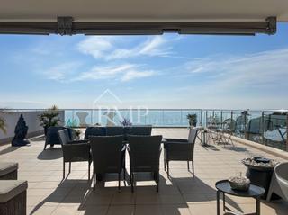 tic  Mar. tico con increbles vistas en llavaneres