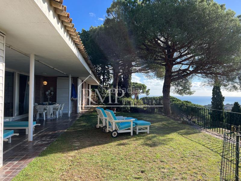 Foto e9d4c8c7-f3e4-4b3d-880f-9e3b52f6db81. Casa a bell aire s/n a Bell-Aire Sant Andreu de Llavaneres