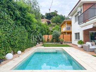 Casa  Jacint verdaguer sn. Casa independiente con jardín, piscina y mucha luz en caldes des