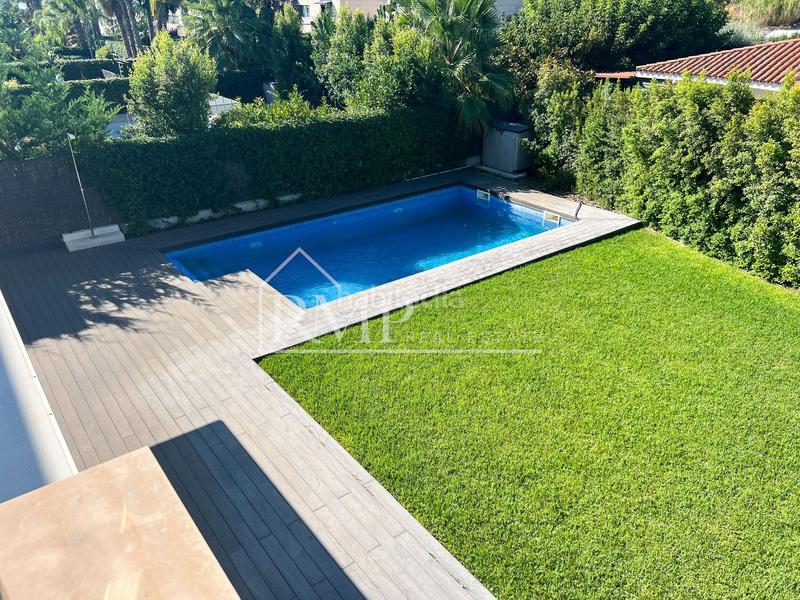 Foto 2a168fae-463b-4efd-be0d-bf3439611380. Maison dans del suray 18 dans Can Sans Sant Andreu de Llavaneres