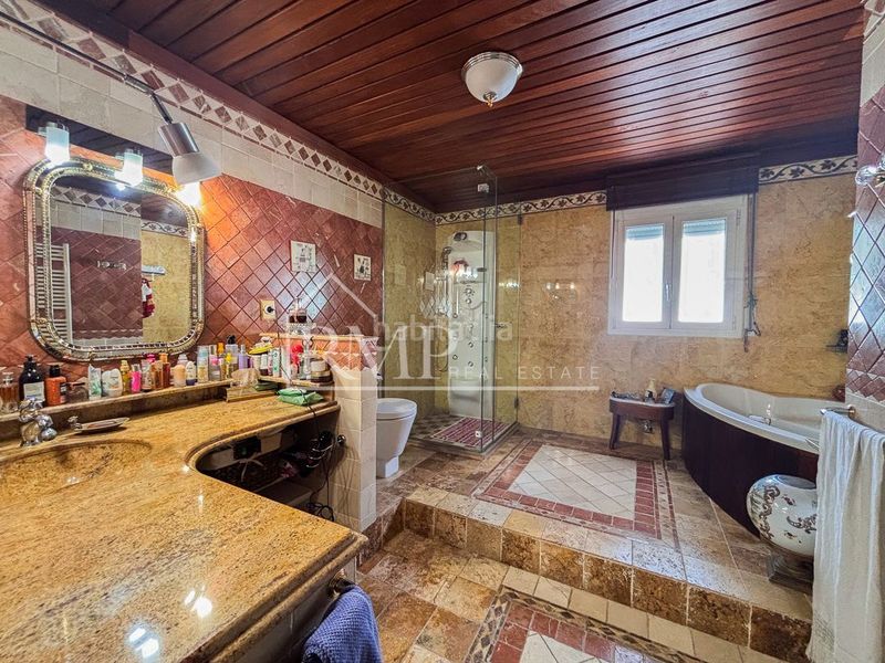 Foto b38a6864-be50-44c1-81fb-c37a6c622d26. Casa a mas coll s/n a Alella
