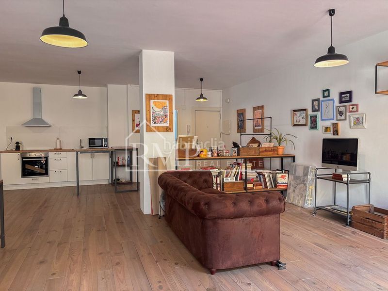 Foto ddbde85e-934b-4d9a-a1eb-183636e42670. Pis a Vilapicina - Torre Llobeta Barcelona