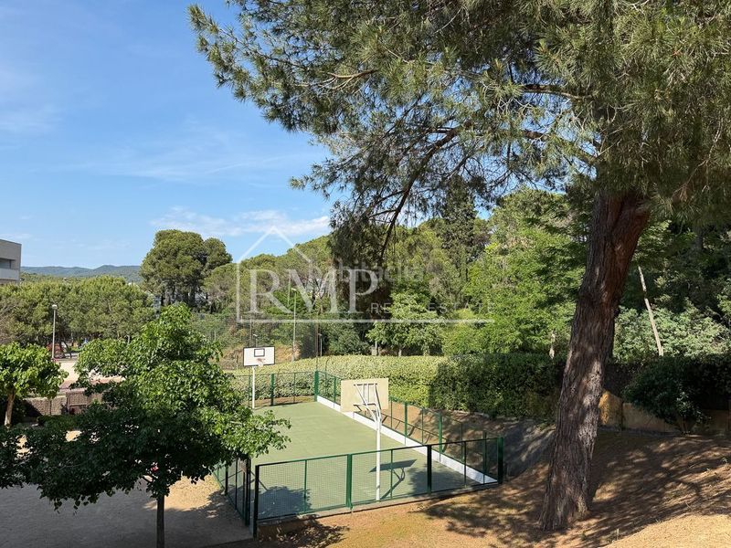 Foto 19e88703-56cd-4414-9079-3c7b43fae00d. Pis amb piscina a Santa Clotilde Lloret de Mar