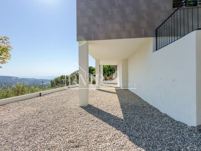 Foto a3cb4956-e624-46b5-8604-5938c0ba21a1. House in vistamar s/n in Sant Cebrià de Vallalta