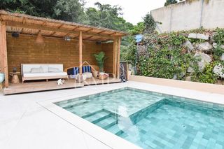 Haus in Niella s/n. Casa reformada con jardín, piscina y licencia turística en sant