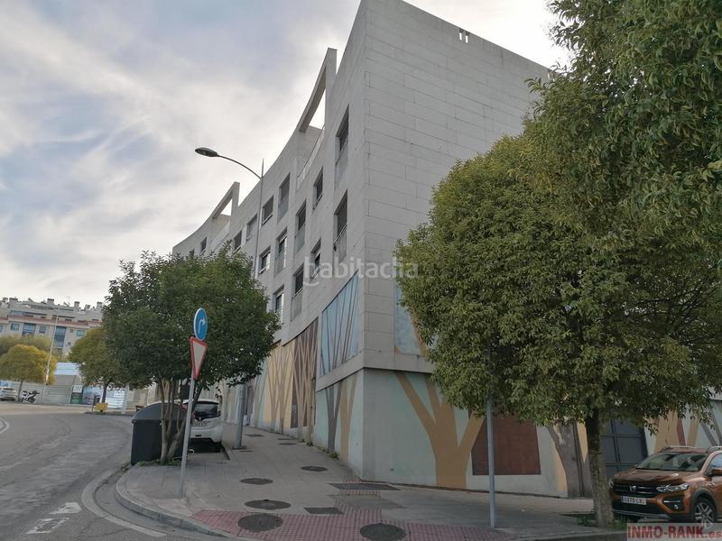 Foto 2aba5a5b-7c27-48dc-8d4c-871d988fa0d4. Car parking in Sardoma - Castrelos Vigo