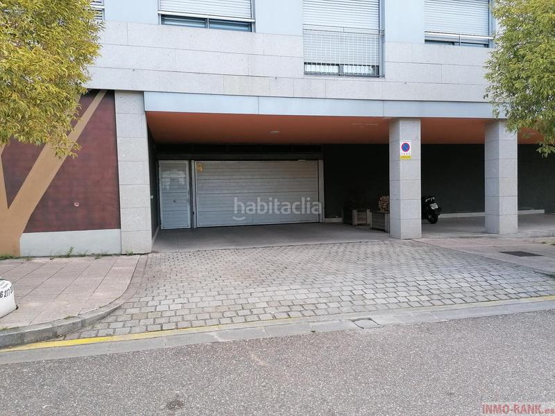 Foto bbf2ca1a-47e9-41ef-9dcf-244cc156087a. Car parking in Sardoma - Castrelos Vigo