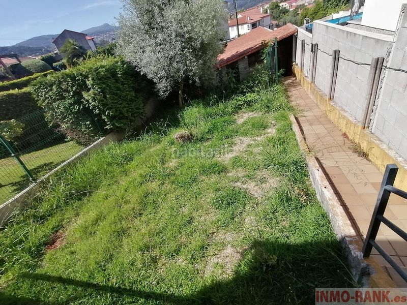 Foto ea71e995-119f-493f-aa7f-7496c21ee328. Casa  en Lavadores Vigo