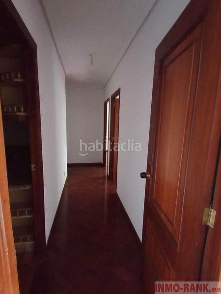 Foto 6313711b-a170-4000-8d8a-3616ead2d13b. Flat with parking in Tui