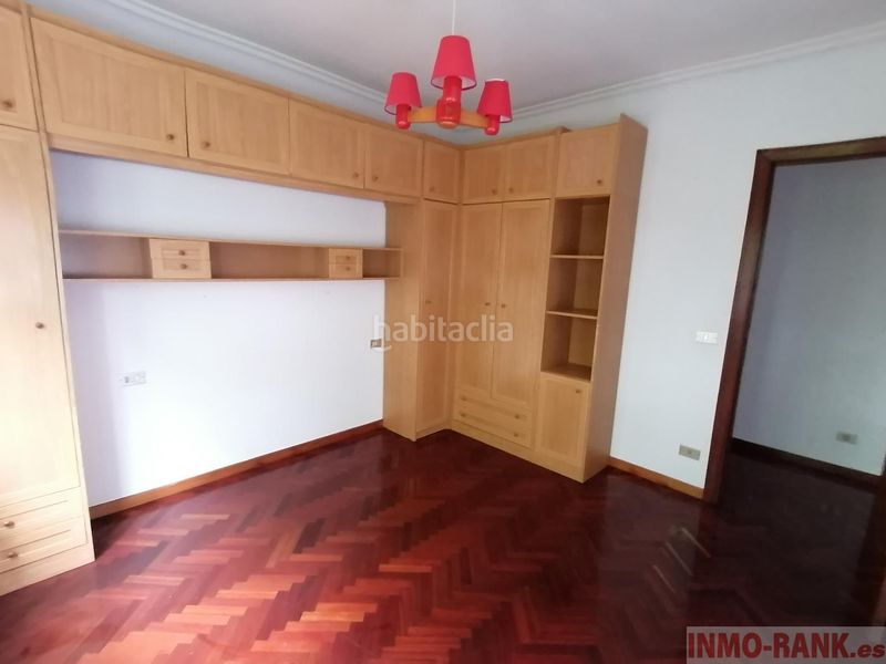 Foto a04e80a6-b3b9-4255-8039-ef95da077337. Flat with parking in Tui