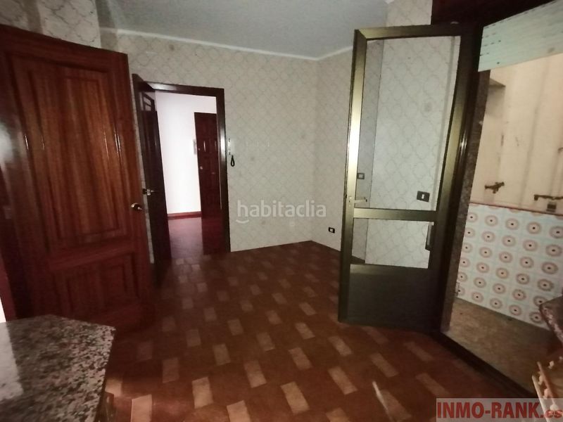 Foto ab1904a8-f35b-40e1-b2b5-2bf93c45f2c6. Flat with parking in Tui