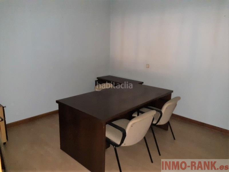 Foto a94a03c9-c035-4ce1-90da-8b208b34f4ef. Location local commercial dans Plaza España - Corte Inglés Vigo