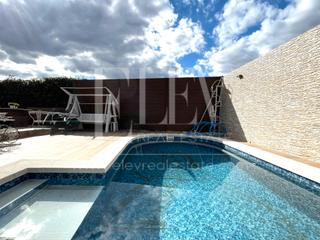 Xalet a Palomas. Magnífica vivienda con piscina privada
