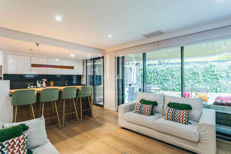 Foto af20c4a3-41aa-4c40-af27-9f1f25eef477. Rez-de-chaussée avec chauffage parking piscine dans Alcobendas