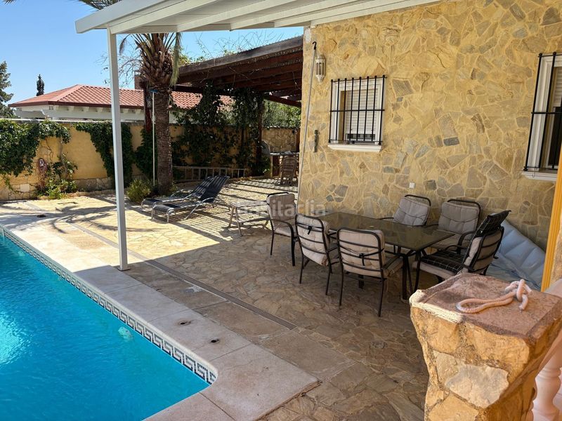 Foto 40164bfe-4e53-4a2e-acfe-9a078da30b58. Xalet amb piscina a Lepe