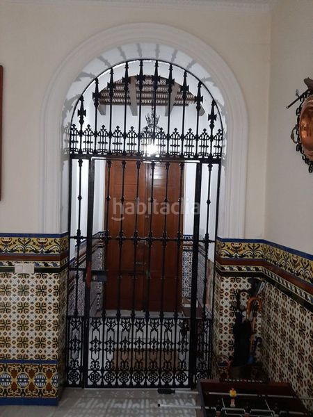 Foto c6ad44d3-8946-476b-aab4-fb50cb93c0a7. Chalet en Alfalfa - Santa Cruz Sevilla
