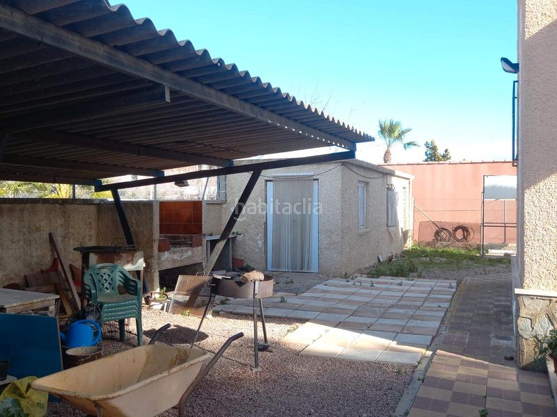 Foto 4878f699-8e3b-4028-86a9-1e1b339312cb. Xalet amb xemeneia aparcament piscina a Valverde Elche / Elx