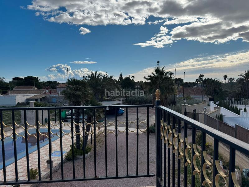 Foto bfe5682a-622d-452e-9ca9-5901c275deac. Xalet amb xemeneia aparcament piscina a Valverde Elche / Elx