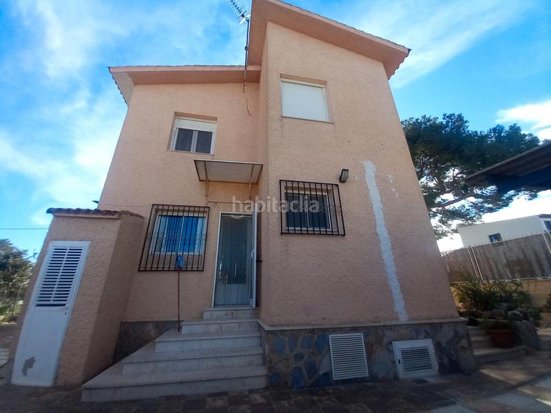 Foto c1b92608-51ba-4190-a3d1-cea380b18826. Xalet amb xemeneia aparcament piscina a Valverde Elche / Elx